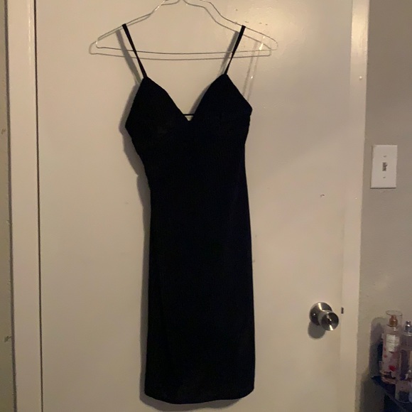 Dresses & Skirts - Black Dress